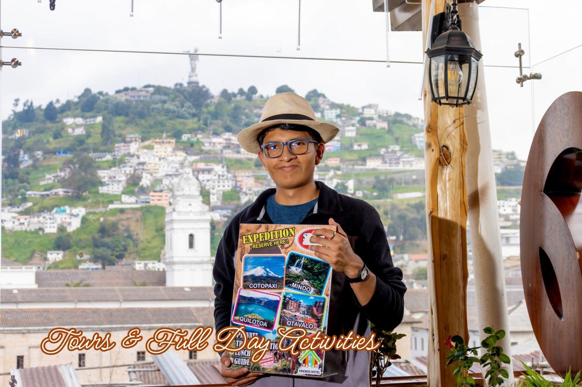 Friends & Rooftop - Historic Center & Museums 3*