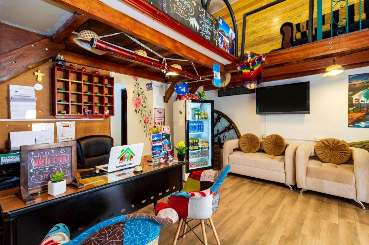 Hotel Friends & Rooftop - Historic Center & Museums 3*