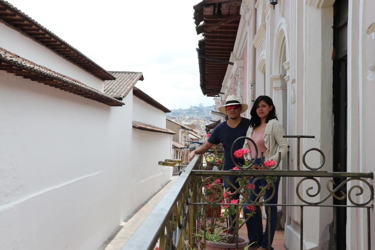 Hotel Friends & Rooftop - Historic Center & Museums Quito